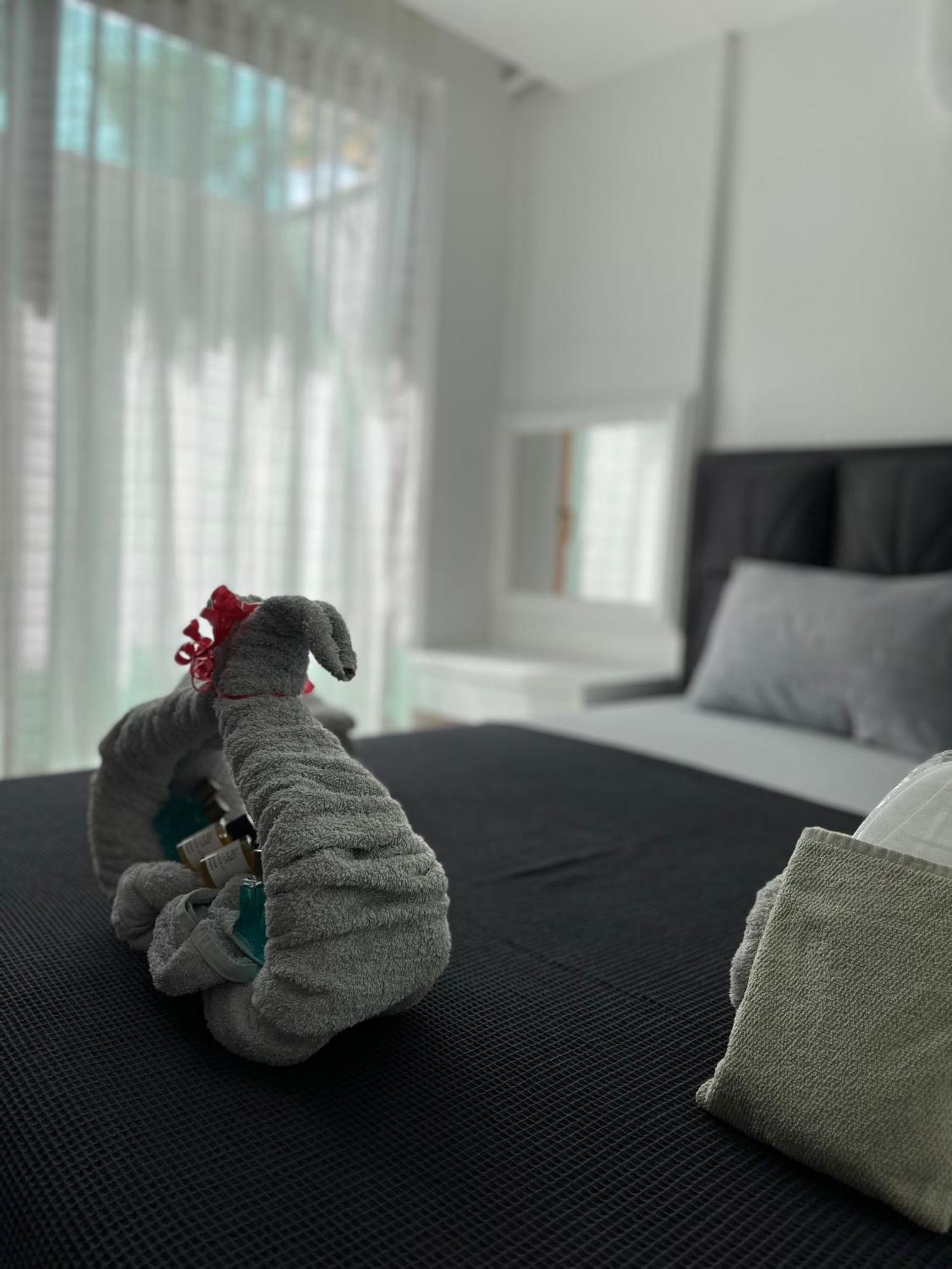 Gardenya Lara Suit Hotel Antalya Exteriör bild
