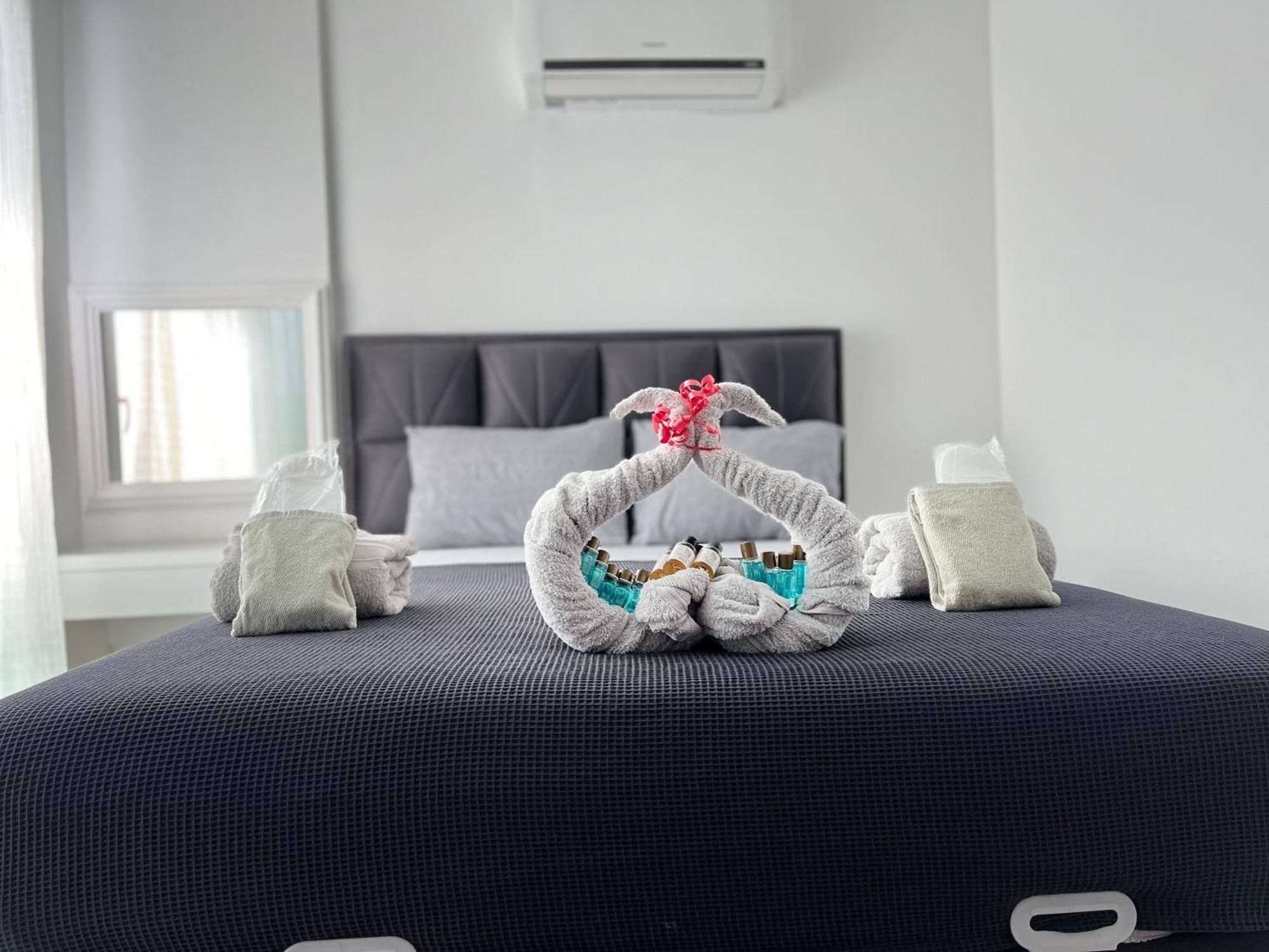 Gardenya Lara Suit Hotel Antalya Exteriör bild